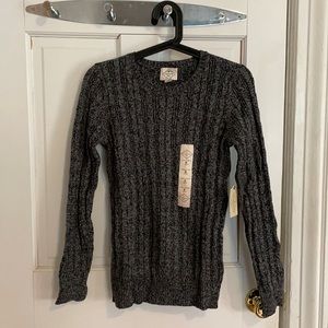 Gray Long Sleeve Sweater Size: Small